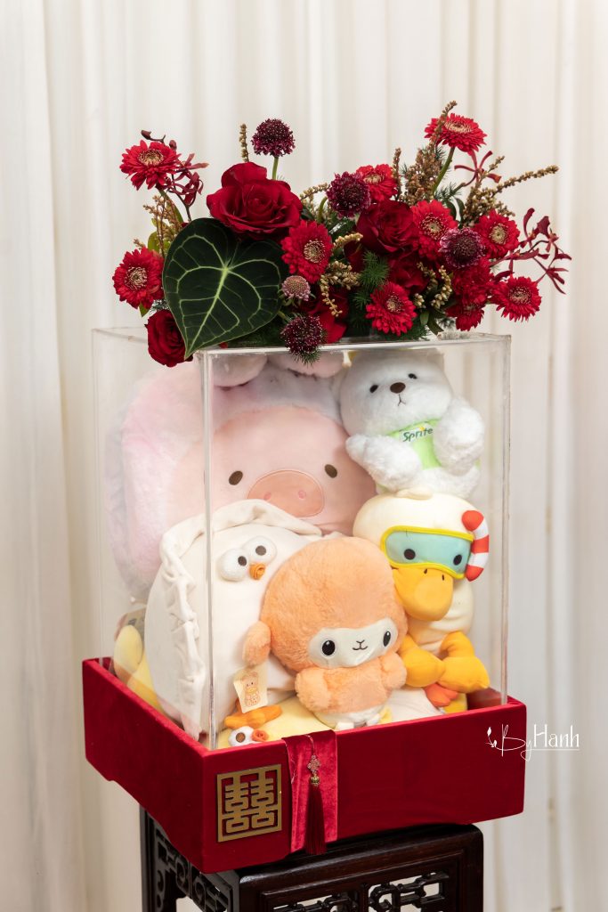 MÂM QUẢ HỎI CƯỚI